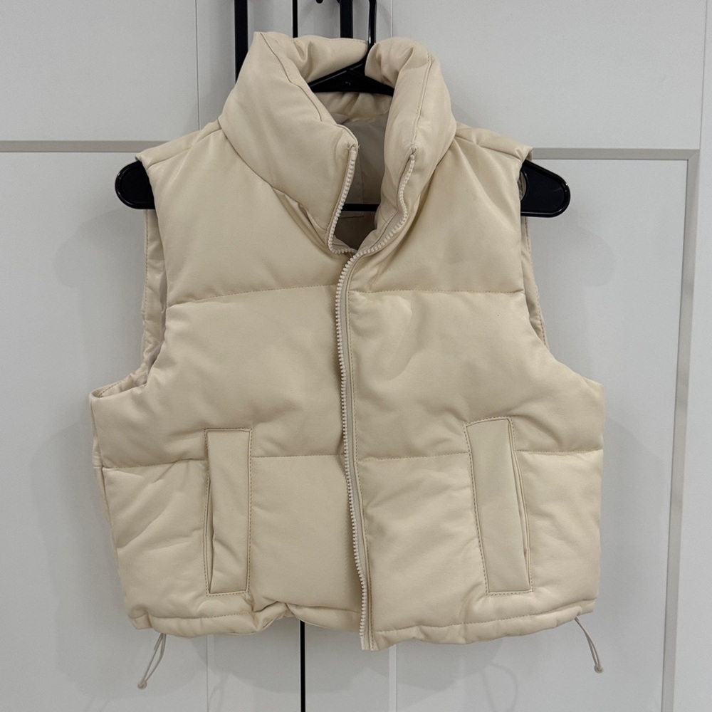 Hollister Off-White Leather Puffer Vest